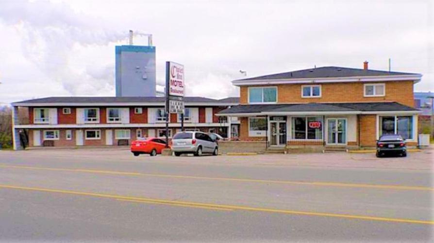 Chalet Inn Motel Dryden Exterior photo